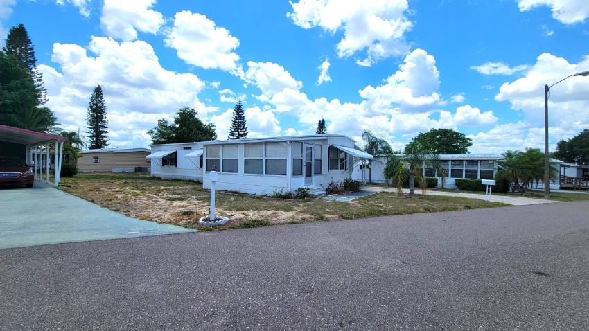 20 Greenhaven Ln. E. a Dundee, FL Mobile or Manufactured Home for Sale